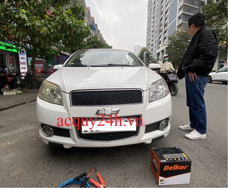 Thay ắc quy Delkor DIN60R cho Chevrolet Aveo