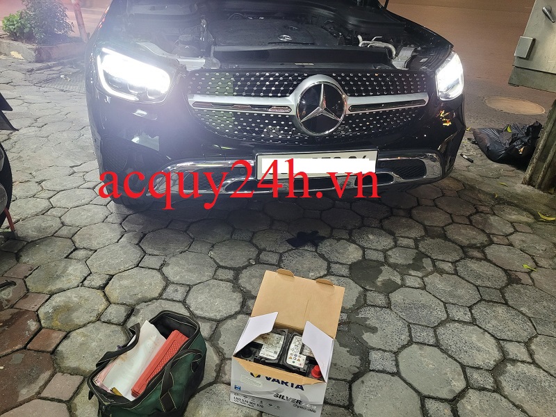 Thay ắc quy Varta AGM LN3 cho Mercedes GLC 300