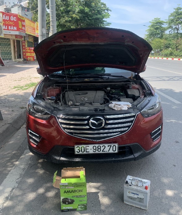 Thay ắc quy Amaron cho xe Mazda 3