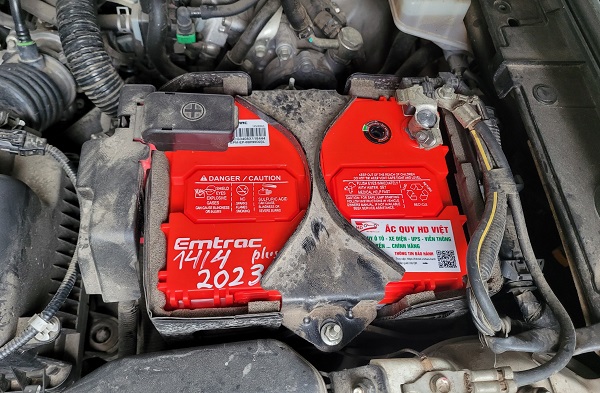 Thay ắc quy Emtrac 90D23L tốt nhất cho xe Mazda 3