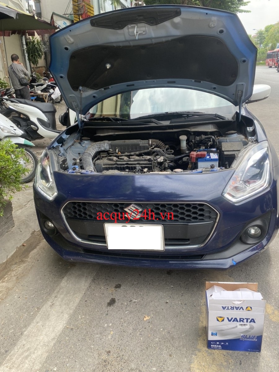 Bình ắc quy Varta thay cho xe Suzuki Swift