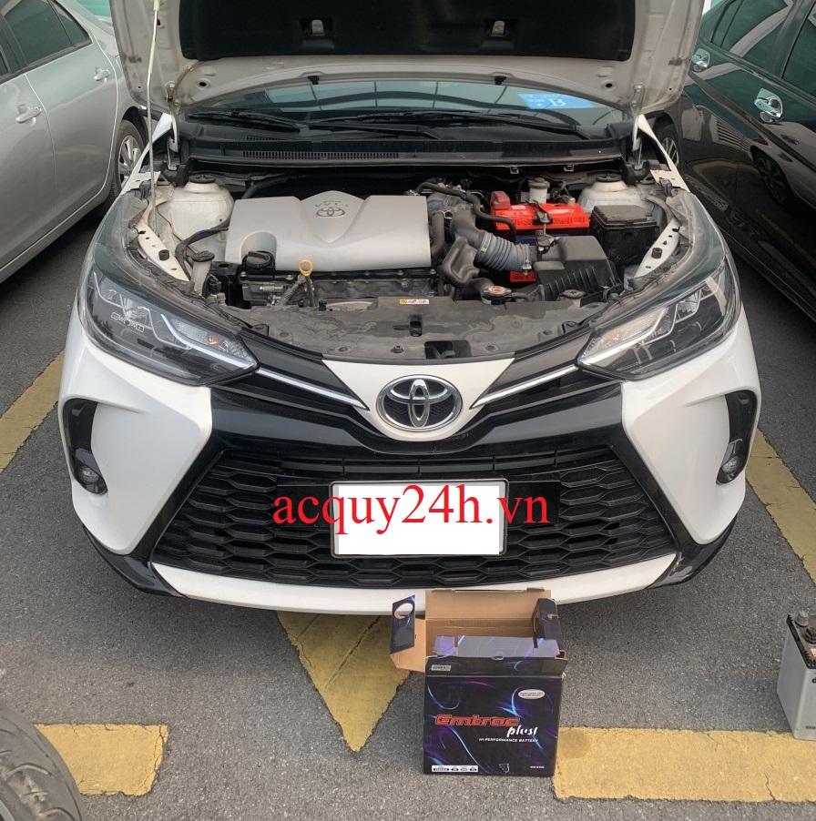 Bình ắc quy Emtrac Plus bảo hành 18 tháng thay cho Toyota Yaris