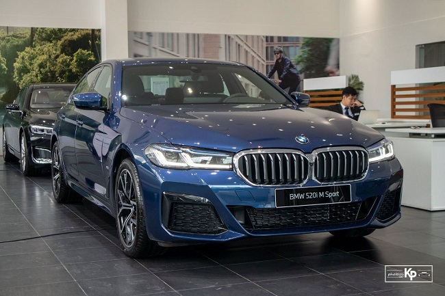 Xe ô tô BMW 520i