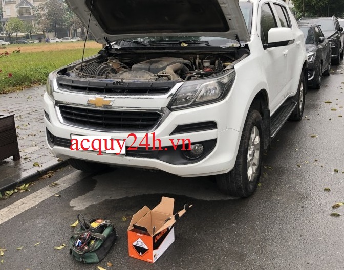 Thay ắc quy Delkor DIN75 cho xe Chevrolet Trailblazer
