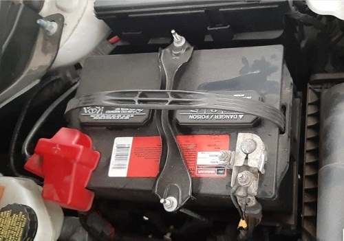 Bình ắc quy Ford Explorer