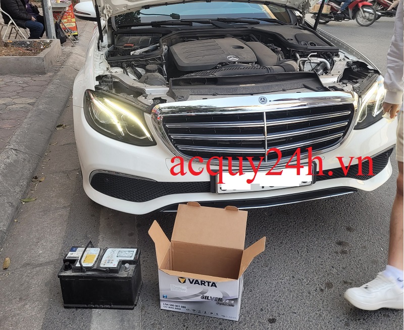 Thay ắc quy Varta AGM LN4 cho Mercedes