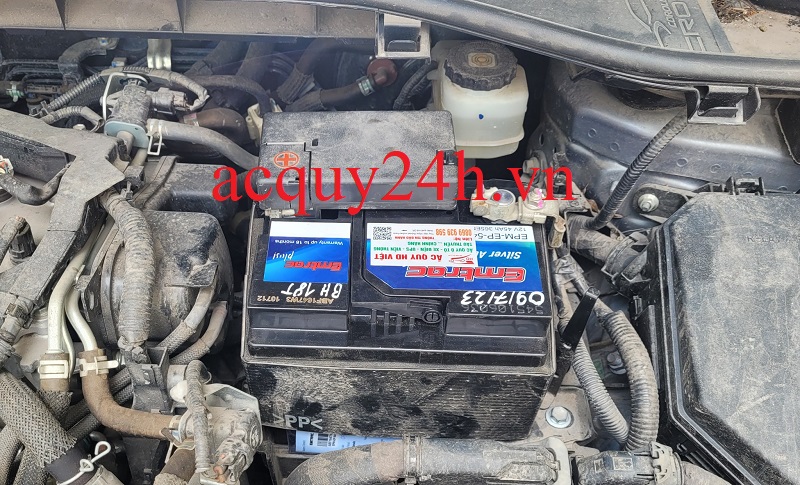 Ắc quy Emtrac Plus DIN45 thay cho Toyota Cross