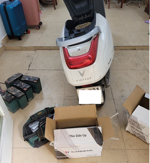 Thay ắc quy Thiên Năng TNE12-25 12V 25Ah cho Vinfast Klara A2